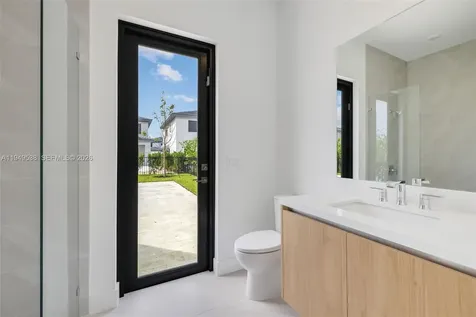 19670 NE 14th Court Miami FL 33179