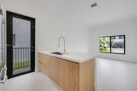19670 NE 14th Court Miami FL 33179