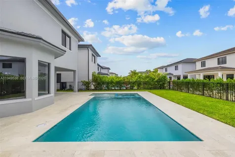 19670 NE 14th Court Miami FL 33179