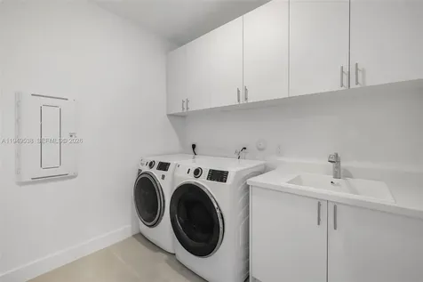 19670 NE 14th Court Miami FL 33179