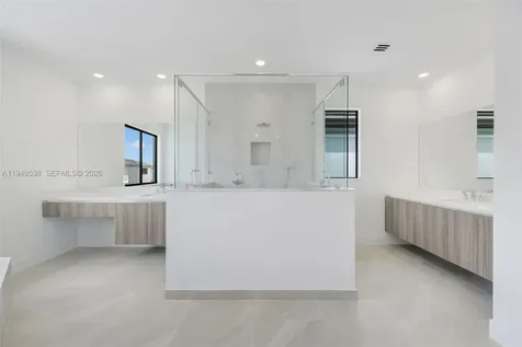 19670 NE 14th Court Miami FL 33179