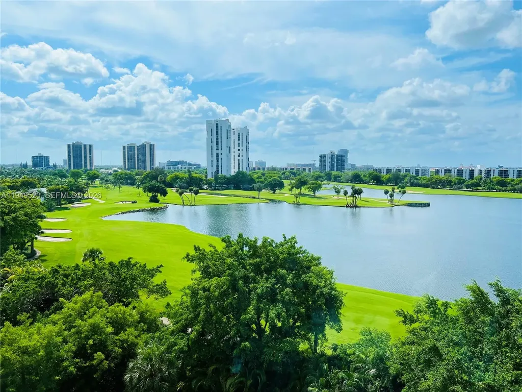 20000 E Country Club Drive Aventura FL 33180