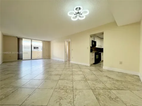 1833 S Ocean Drive Hallandale Beach FL 33009