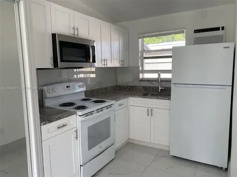 6045 Buchanan Street Hollywood FL 33024