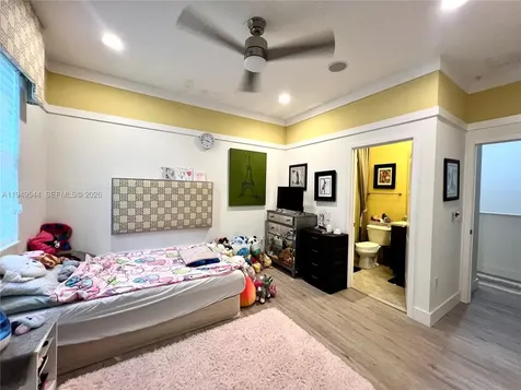 3330 NW 126th Terrace Sunrise FL 33323