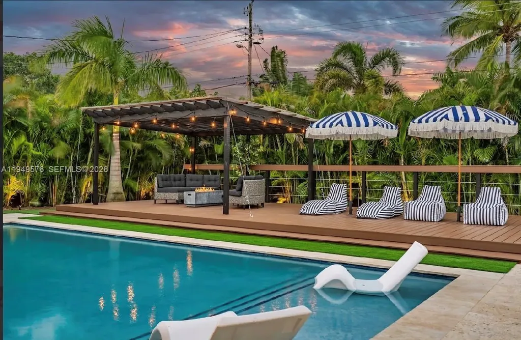 5111 Adams Street Hollywood FL 33021