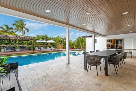 5111 Adams Street Hollywood FL 33021