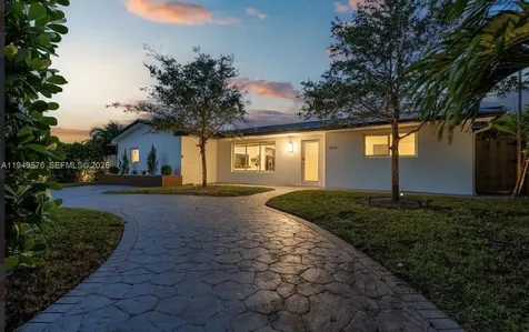 5111 Adams Street Hollywood FL 33021