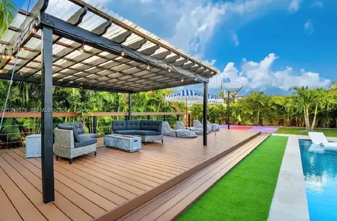 5111 Adams Street Hollywood FL 33021