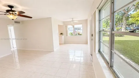 573 Durham U Deerfield Beach FL 33442