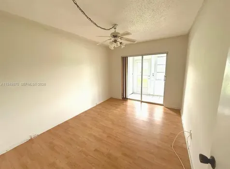 573 Durham U Deerfield Beach FL 33442