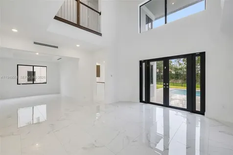 19749 NE 16th Place Miami FL 33179