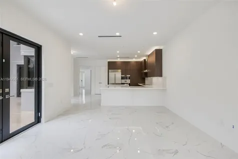 19749 NE 16th Place Miami FL 33179
