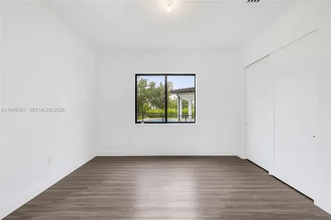 19749 NE 16th Place Miami FL 33179