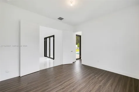 19749 NE 16th Place Miami FL 33179