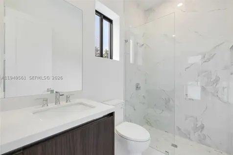 19749 NE 16th Place Miami FL 33179