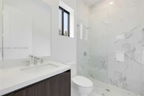 19749 NE 16th Place Miami FL 33179