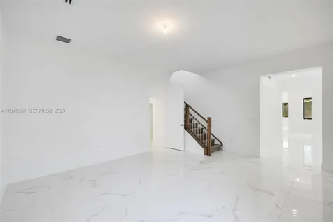 19749 NE 16th Place Miami FL 33179