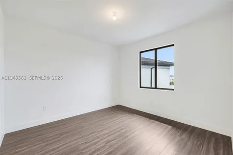 19749 NE 16th Place Miami FL 33179
