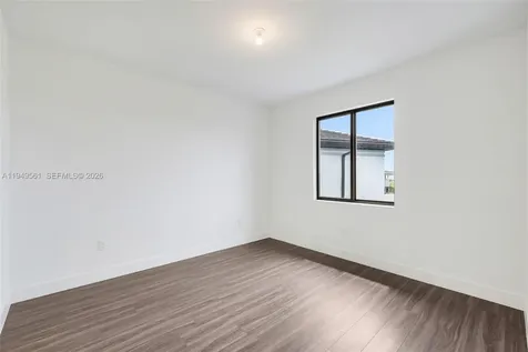 19749 NE 16th Place Miami FL 33179