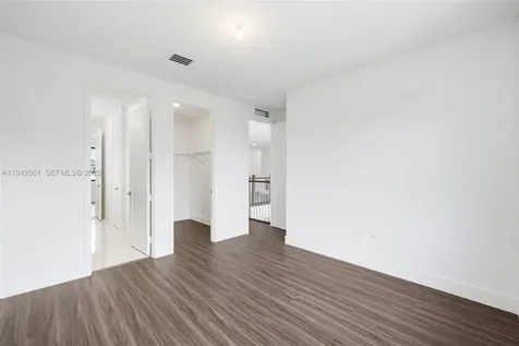 19749 NE 16th Place Miami FL 33179