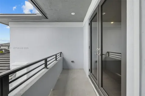 19749 NE 16th Place Miami FL 33179