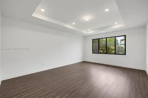 19749 NE 16th Place Miami FL 33179