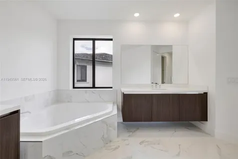 19749 NE 16th Place Miami FL 33179