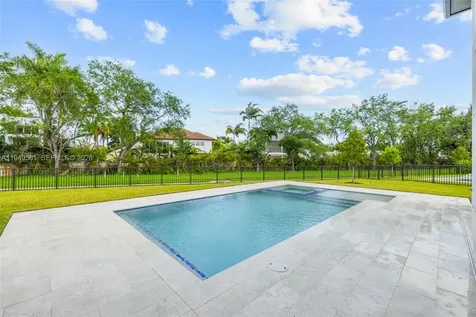 19749 NE 16th Place Miami FL 33179