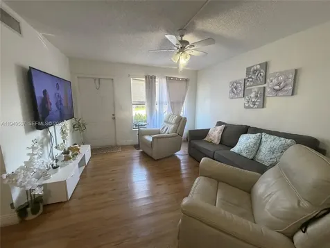 10054 Winding Lake Road Sunrise FL 33351