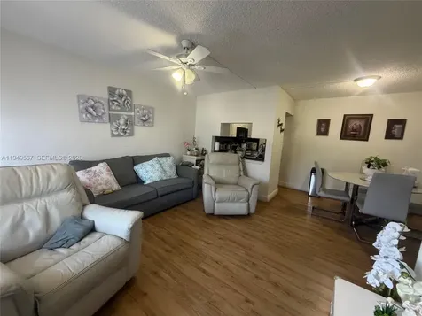 10054 Winding Lake Road Sunrise FL 33351