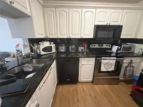 10054 Winding Lake Road Sunrise FL 33351