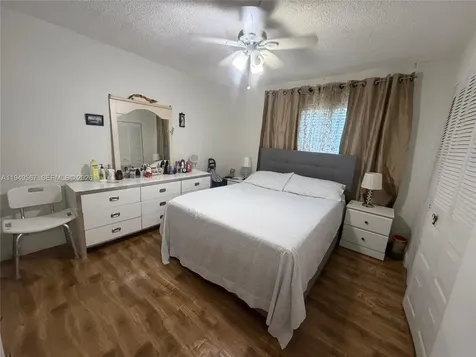 10054 Winding Lake Road Sunrise FL 33351