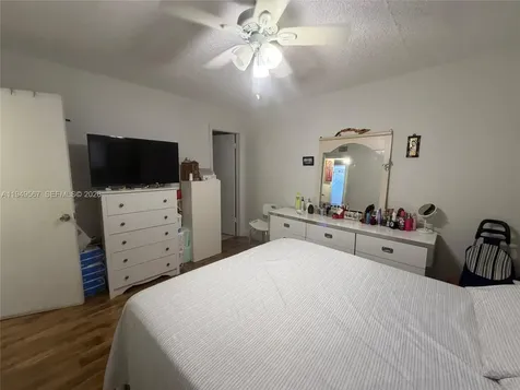 10054 Winding Lake Road Sunrise FL 33351