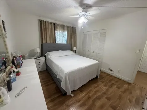 10054 Winding Lake Road Sunrise FL 33351