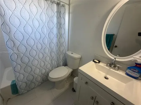 10054 Winding Lake Road Sunrise FL 33351
