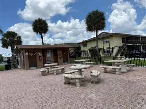 10054 Winding Lake Road Sunrise FL 33351