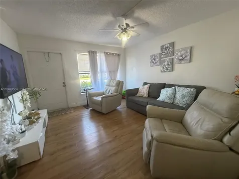 10054 Winding Lake Road Sunrise FL 33351