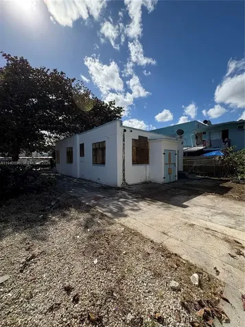 2341 SW 9th Street Miami FL 33135