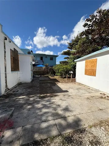 2341 SW 9th Street Miami FL 33135