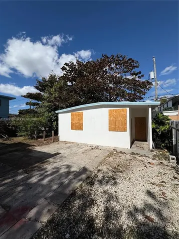 2341 SW 9th Street Miami FL 33135