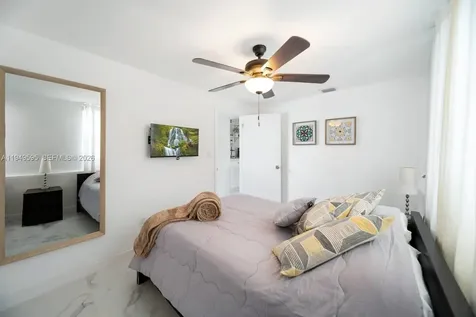 810 NW 21st Court Miami FL 33125