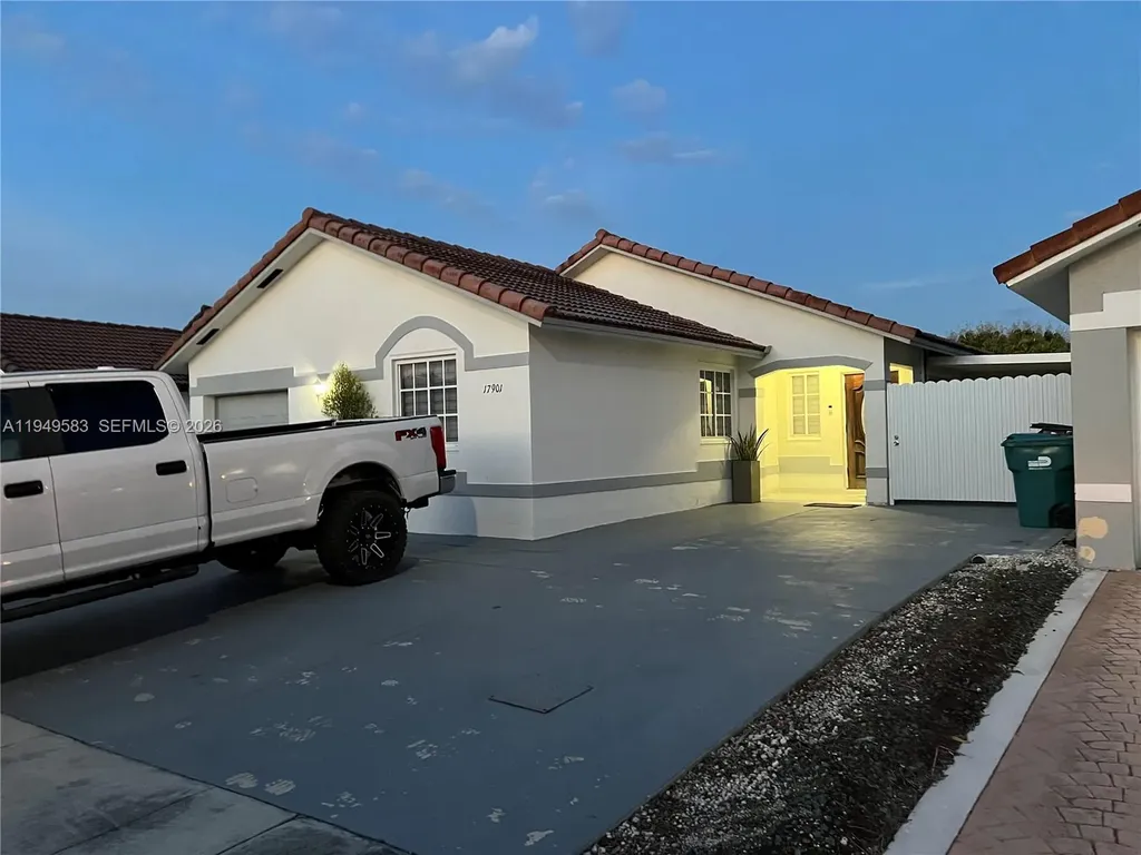 17901 SW 144th Avenue Miami FL 33177