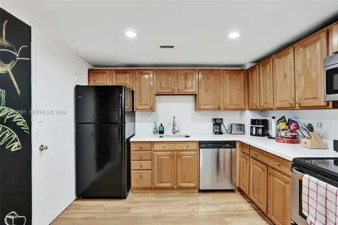 401 Golden Isles Drive Hallandale Beach FL 33009