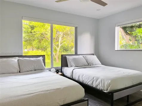 3390 SW 21st Street Fort Lauderdale FL 33312