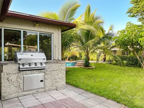 3390 SW 21st Street Fort Lauderdale FL 33312