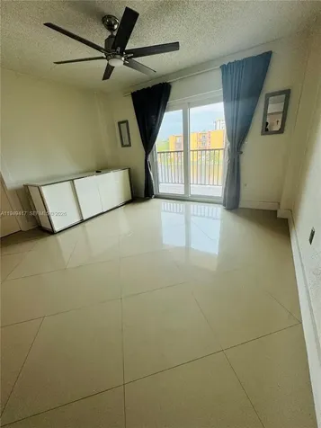 4717 NW 7th Street Miami FL 33126