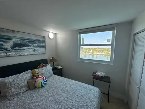 5880 Collins Avenue Miami Beach FL 33140