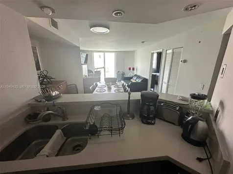5880 Collins Avenue Miami Beach FL 33140