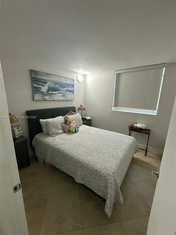 5880 Collins Avenue Miami Beach FL 33140